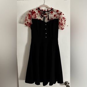 Black dress, high neck style red flower mesh 💋